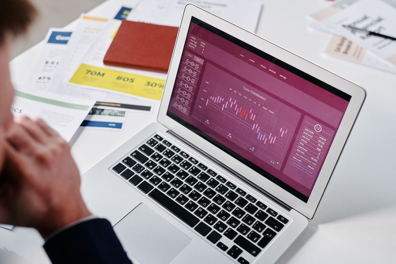 Google Ads specialist for conversion tracking